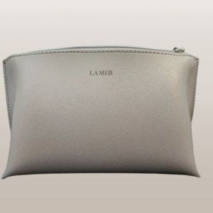 NWOT‎ La Mer Silver Grey Makeup Cosmetic Bag. Women's Accessories